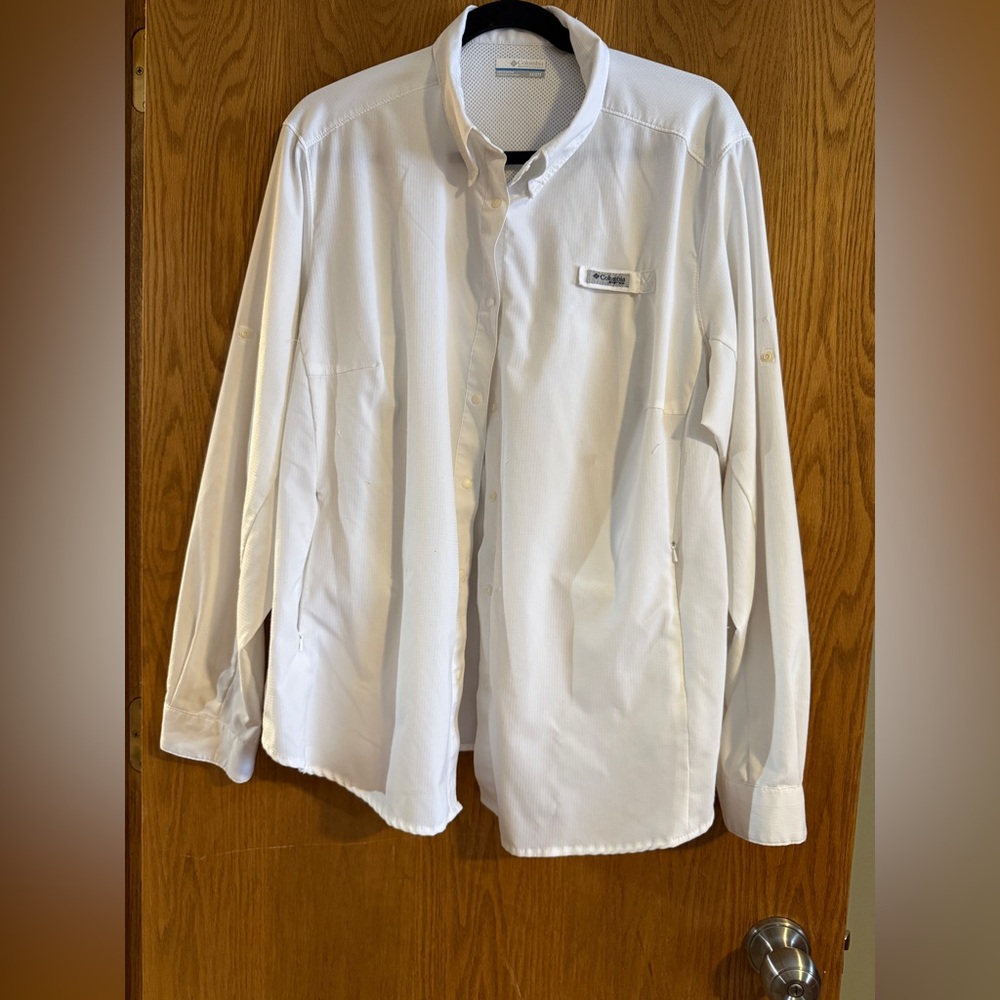 Columbia White Men's Casual Button Down Shirt